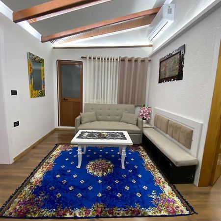 Vila Katalea Gjirokastër Exteriör bild
