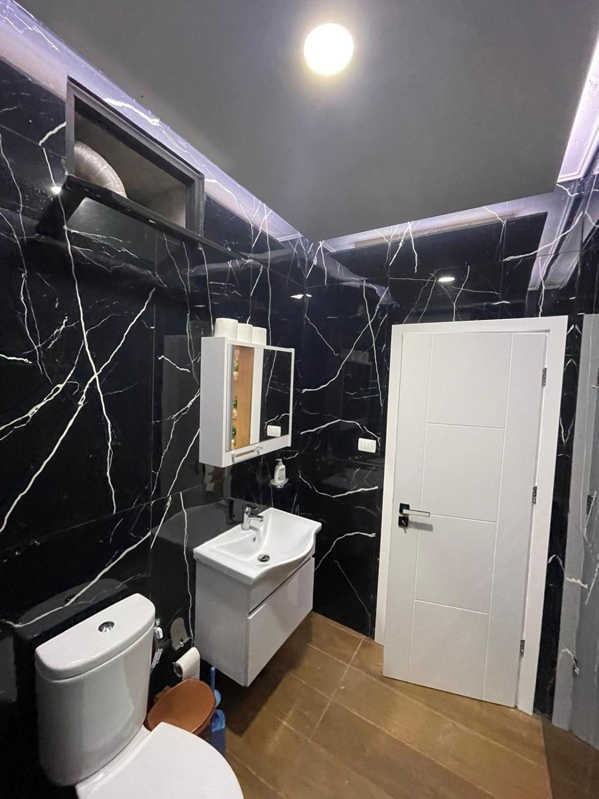 Vila Katalea Gjirokastër Exteriör bild