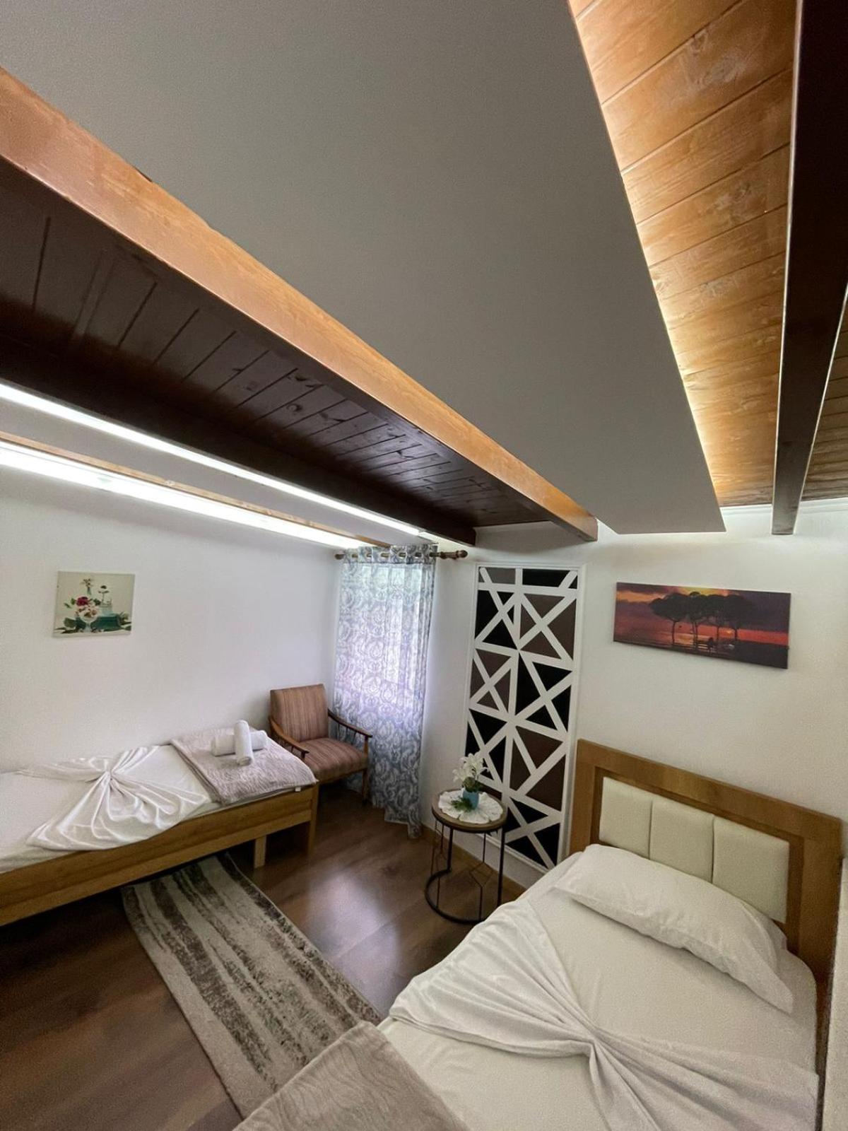 Vila Katalea Gjirokastër Exteriör bild