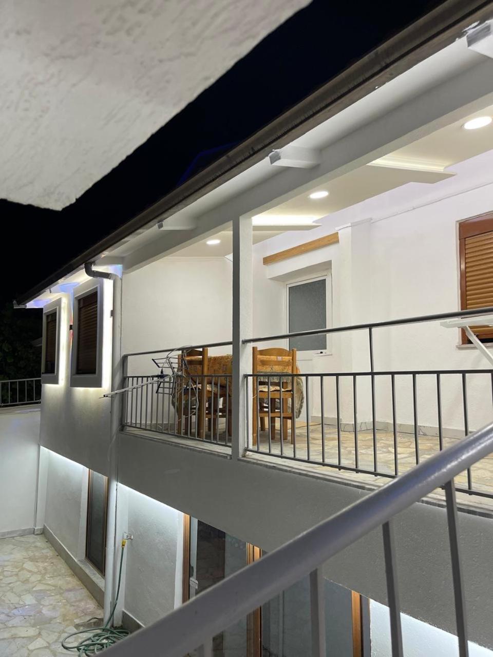 Vila Katalea Gjirokastër Exteriör bild