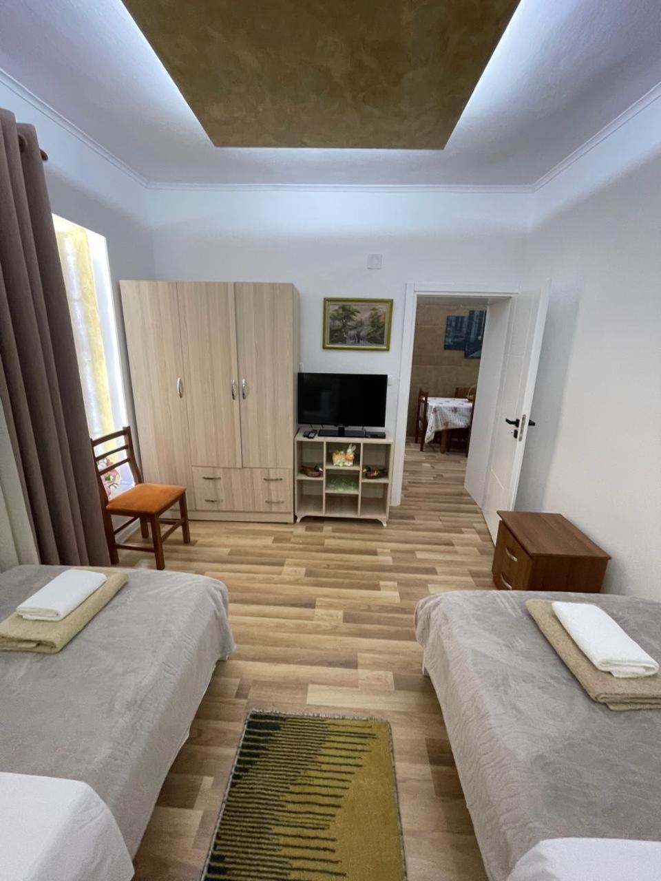 Vila Katalea Gjirokastër Exteriör bild